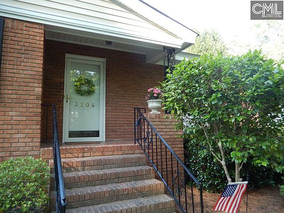 2nd image of 3204 Cornwall Rd