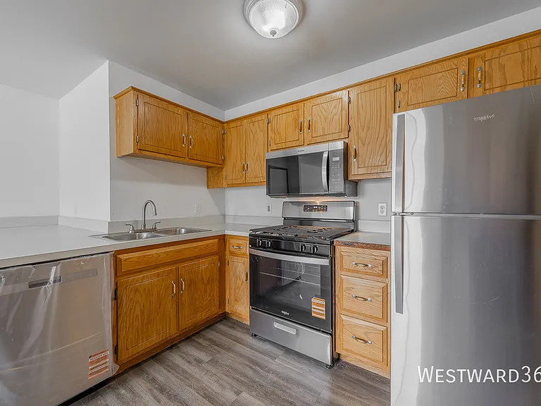 915 Spiros Ct #206 — Photo 2