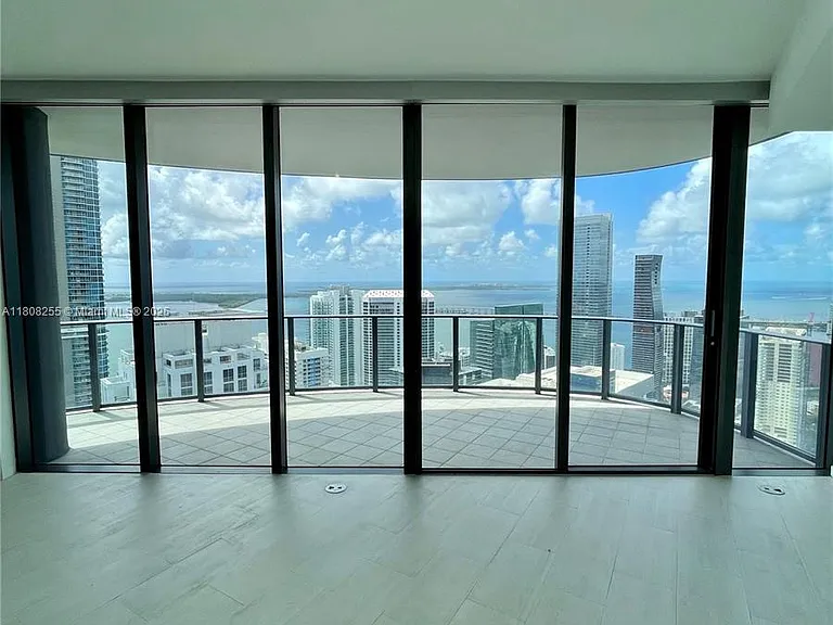 1000 Brickell Plz #Penthouse 5501 — Photo 11