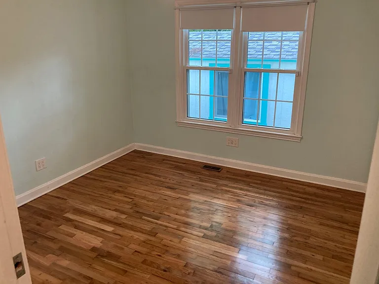 836 E College Ave — Photo 9