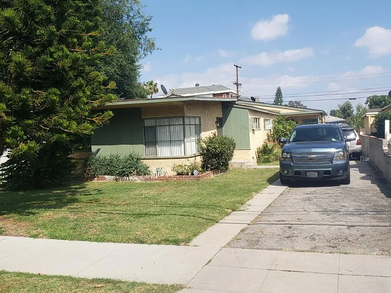 328 Allen Ave #A — Photo 2