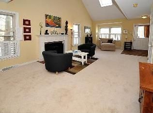 1296 Camp Hill Rd, Fort Washington, PA 19034