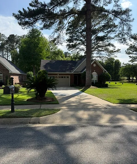 147 Muirfield Ln — Photo 1