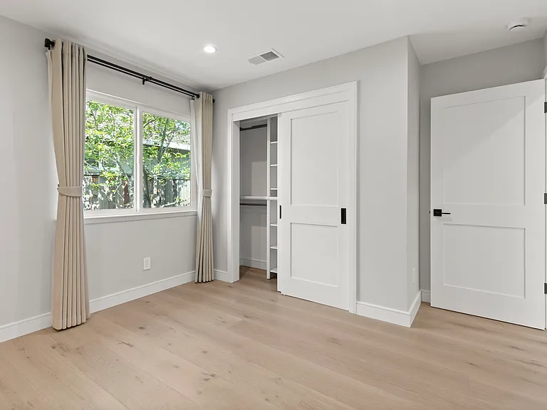 3453 Wheeling Dr — Photo 17