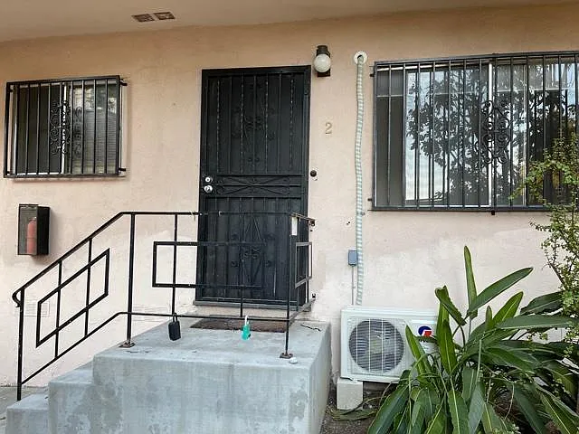 1 bed, 500 sqft, $1,950 — Photo 2