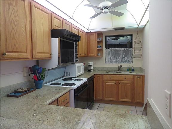 2nd image of 3939 Ocean Dr