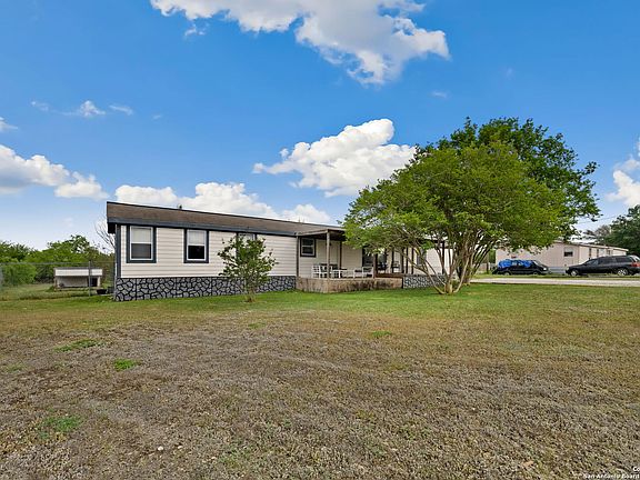 4th image of 110 county road 5605