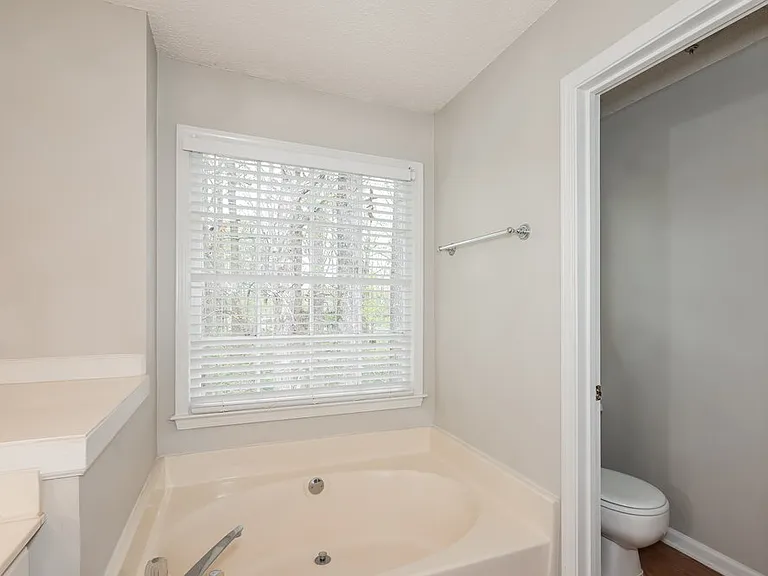 1952 McAdoo Ct SW — Photo 12