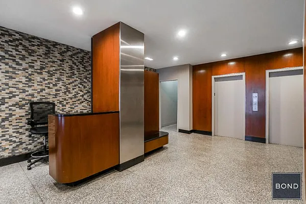 Rented by Bond New York | media 8