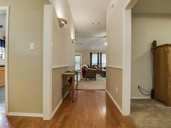 5th image of 801 Ramblewood Dr