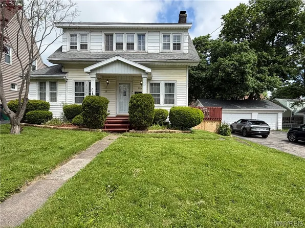 1316 Garrett Ave, Niagara Falls, NY 14305