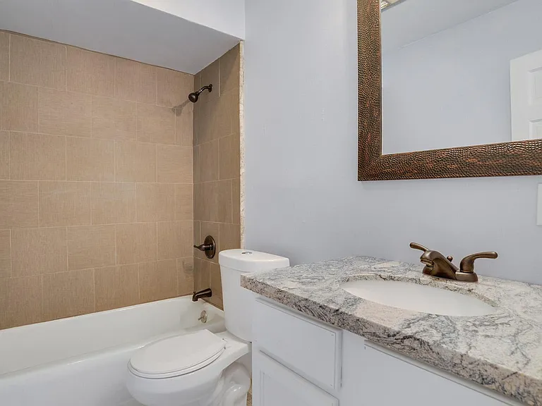 4900 Claycut Rd #47 — Photo 8
