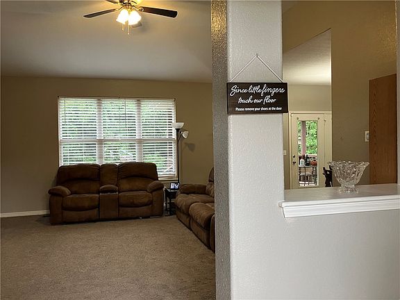 5th image of 2 Latshaw Ln