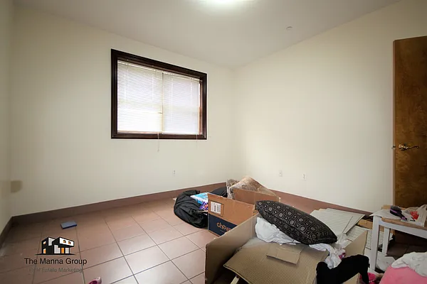 Rented by Bold New York | media 12