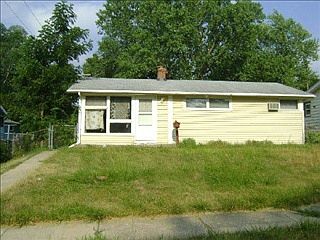 1st image of 1016 S Johnston Ave