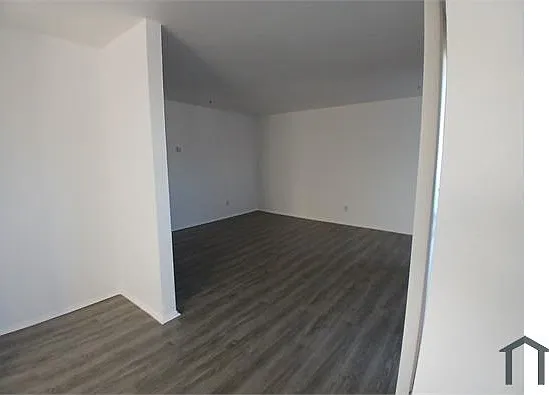 214 E Hyde Park Blvd #2