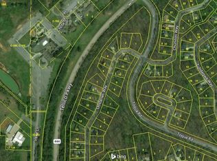 179 Inagehi Way, Loudon, TN 37774