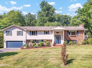 127 Newhaven Rd, Oak Ridge, TN 37830