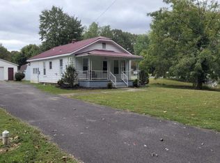 785 Cedar St, Calvert City, KY 42029
