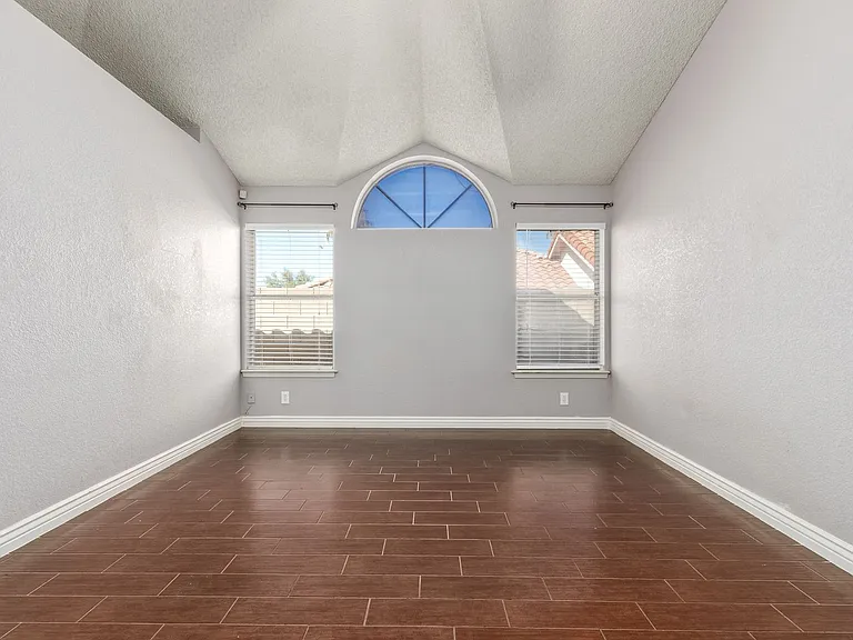 6601 E Presidio St — Photo 22