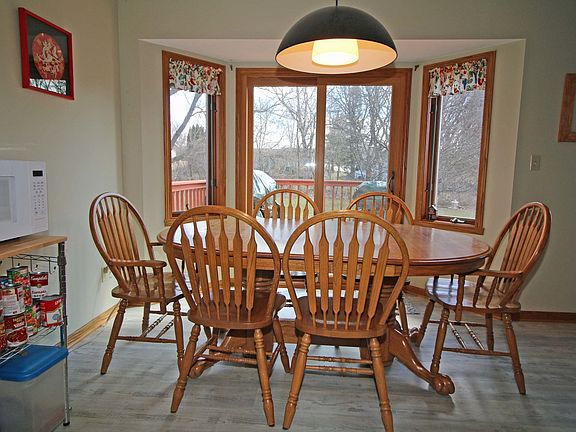4th image of 105 Heath Cliff Dr SE