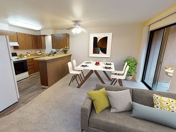 2nd image of 7000 Roosevelt Way NE APT 203