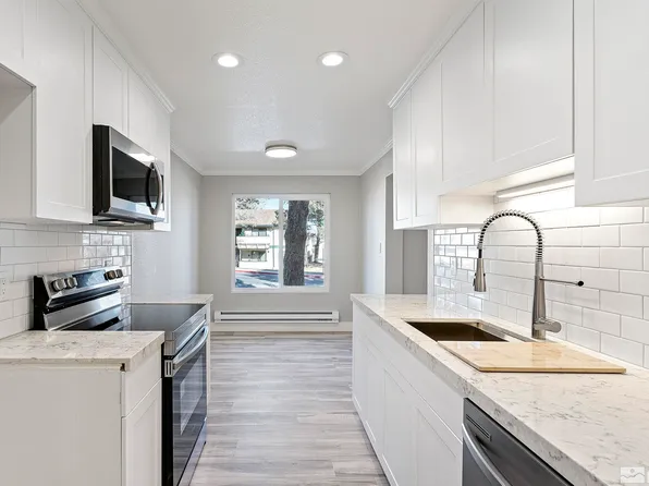 3944 Clear Acre Ln APT 253, Reno, NV 89512
