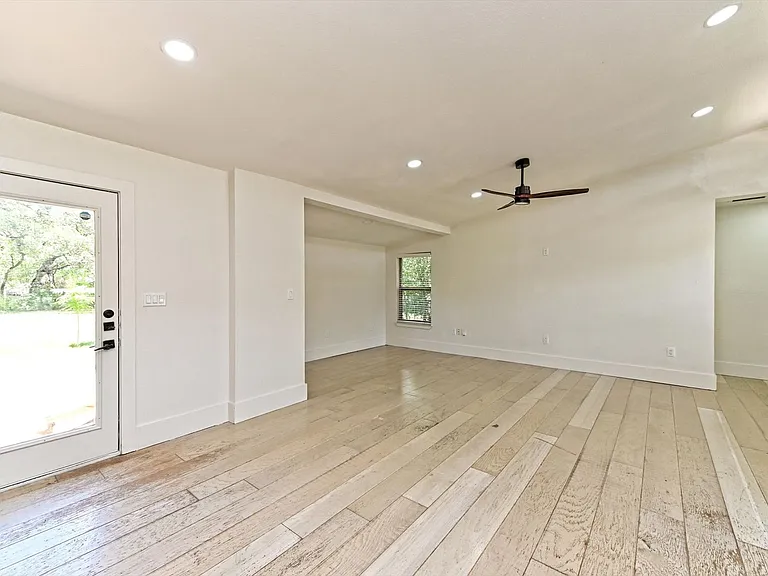11800 Tedford St — Photo 28
