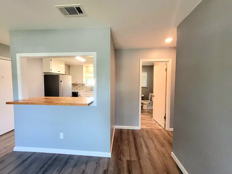 10700 Plains Trl #1 — Photo 5