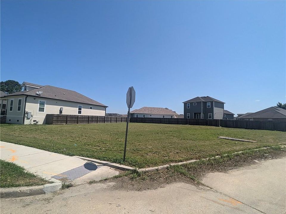 2nd image of 5081 Wright Rd