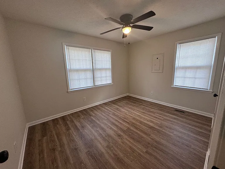 652 Monagan St — Photo 26
