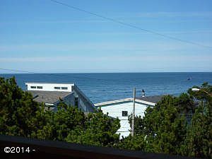 4th image of 2564 SW Anchor Ave