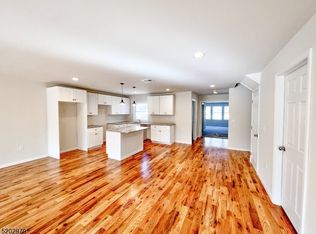 92 Union Tpke, Branchville, NJ 07826