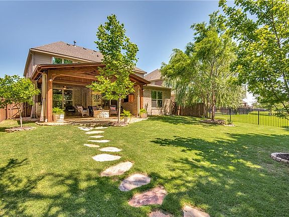 3rd image of 3712 Burnett Dr