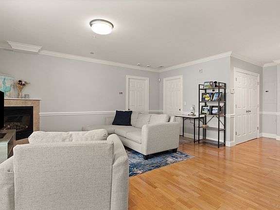 3rd image of 40 Hancock St APT 10