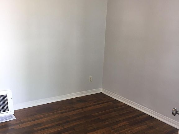 4th image of 707 N Dodgion St
