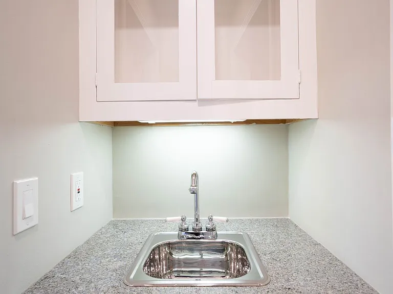 40 Puddingstone Ln #3MR — Photo 32