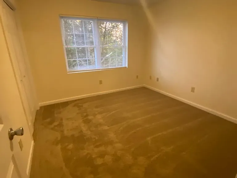 393 Dille St #5 — Photo 2