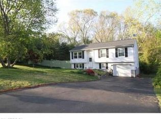 44 Bay Mountain Dr, Griswold, CT 06351