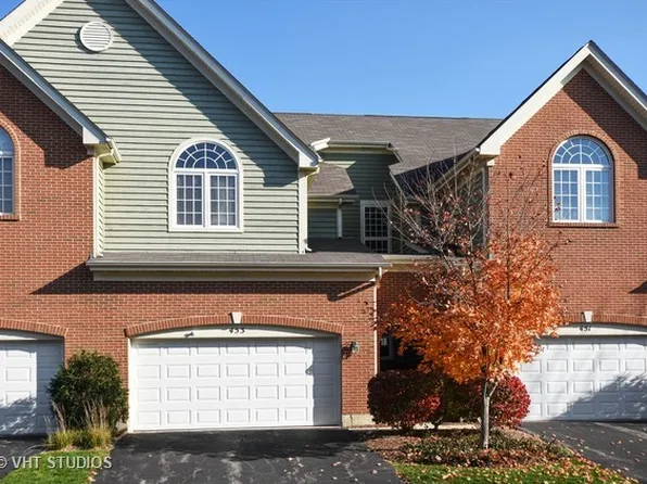 453 W Fairview Cir, Palatine, IL 60067