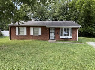5614 Riata Ct, Louisville, KY 40218