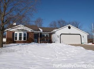 1624 Bardsey Ln, Fort Wayne, IN 46804