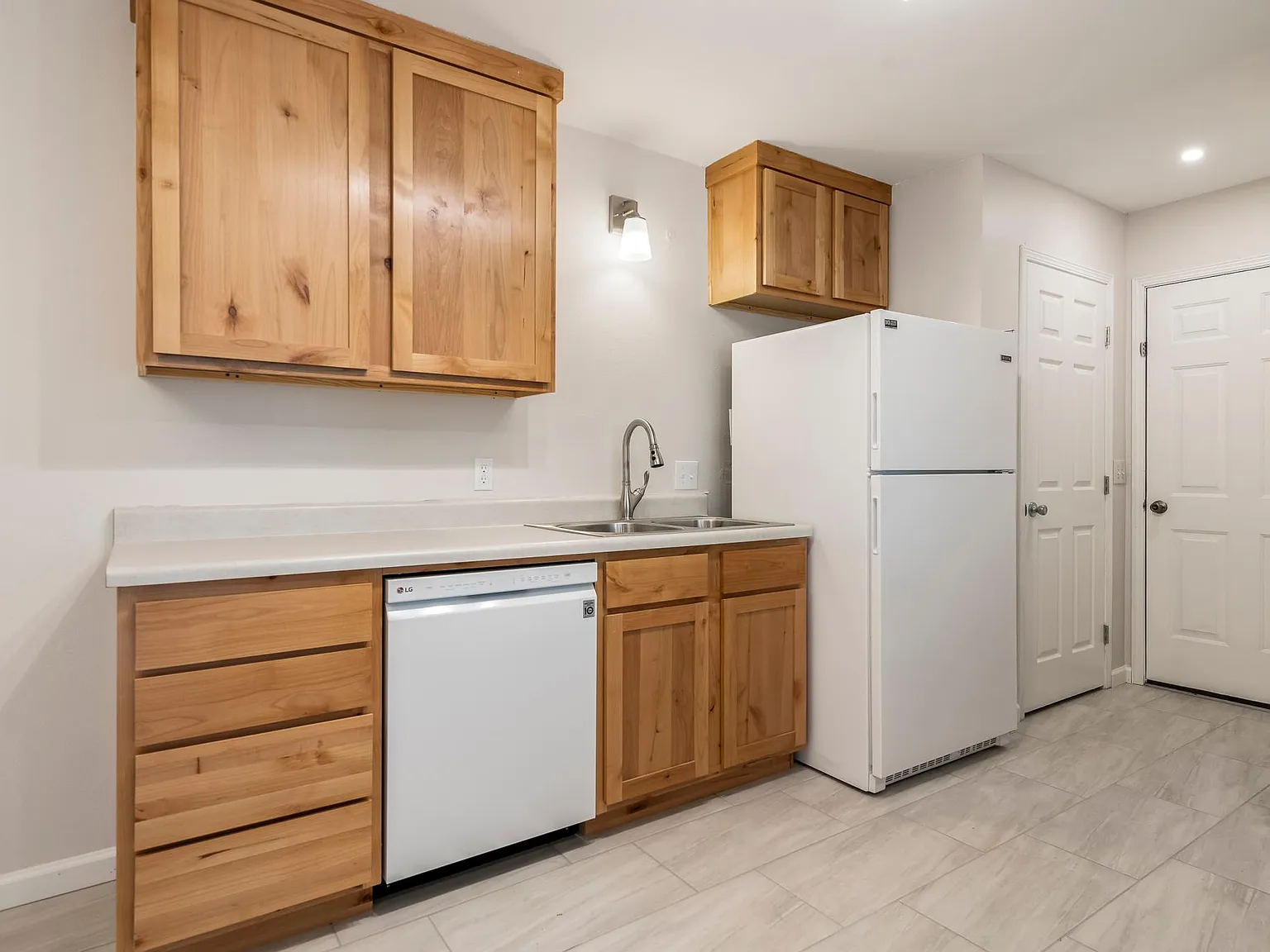 3 bed, 1500 sqft, $1,575 — Photo 4