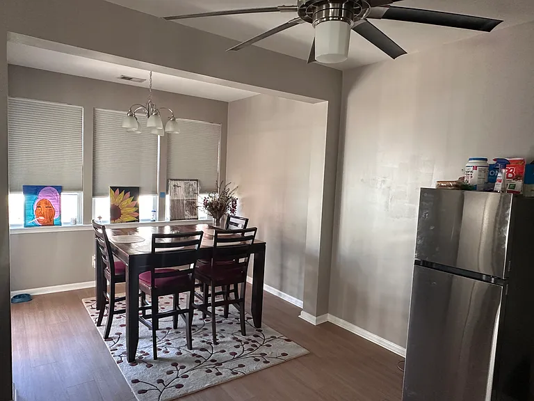 9220 Southern Oak Ln — Photo 6