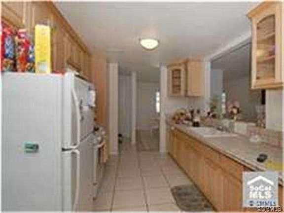 3rd image of 1924 E Rosewood Ave