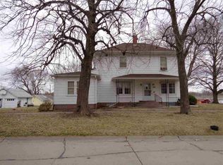 510 N Walnut St, Wahoo, NE 68066
