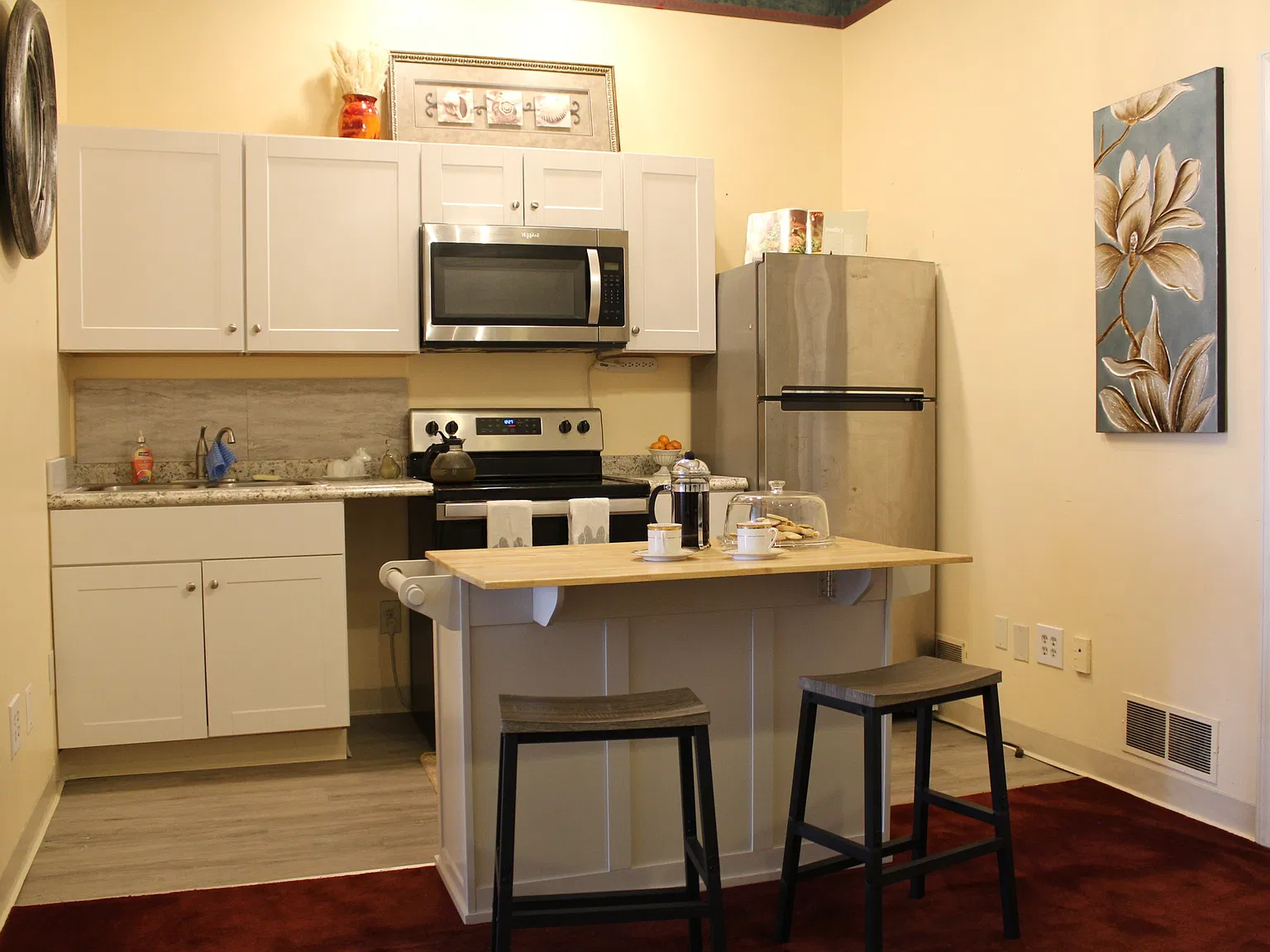 2 bed, $1,200 — Photo 2