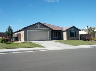 7377 Berry Creek St, Eastvale, CA 92880