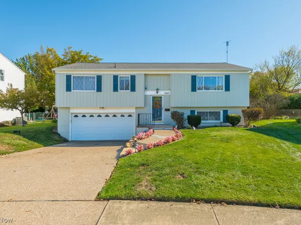2087 Magnolia Dr, Rocky River, OH 44116