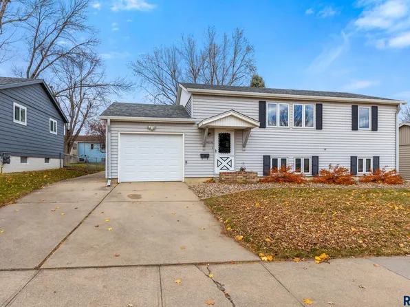 4016 E Claudette Dr, Sioux Falls, SD 57103